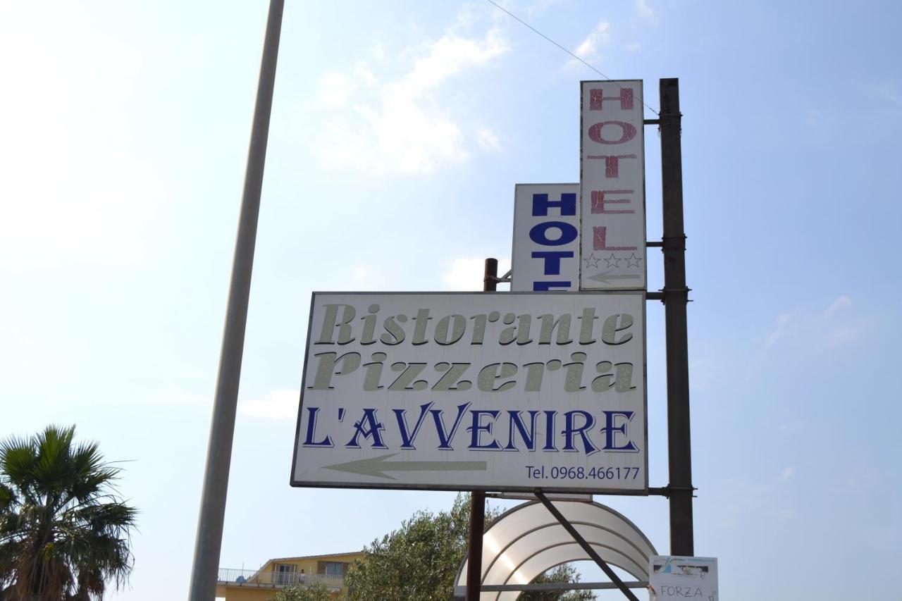 Hotel Ristorante L'Avvenire 기제리아 외부 사진