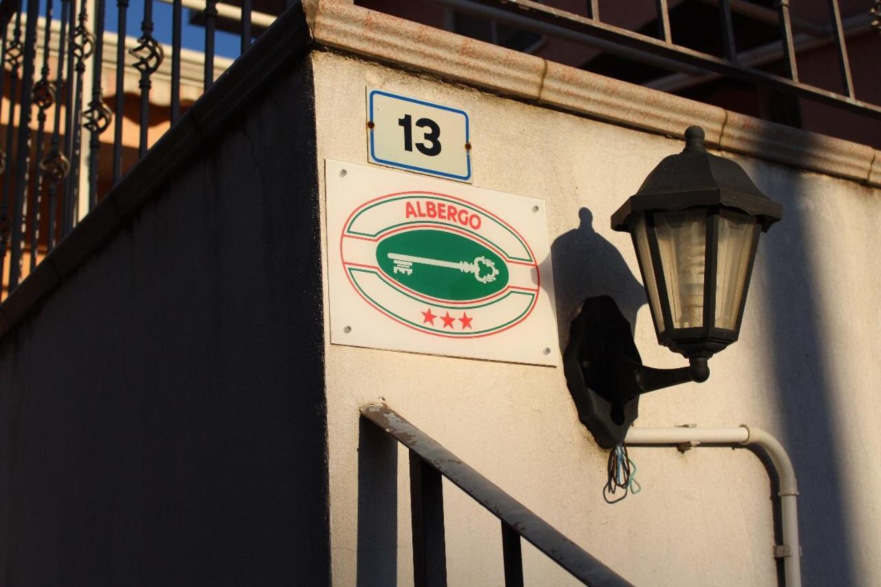 Hotel Ristorante L'Avvenire 기제리아 외부 사진