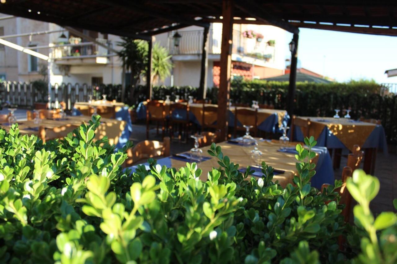 Hotel Ristorante L'Avvenire 기제리아 외부 사진