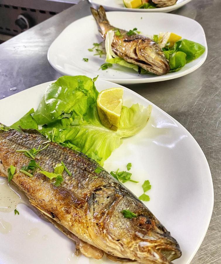 Hotel Ristorante L'Avvenire 기제리아 외부 사진