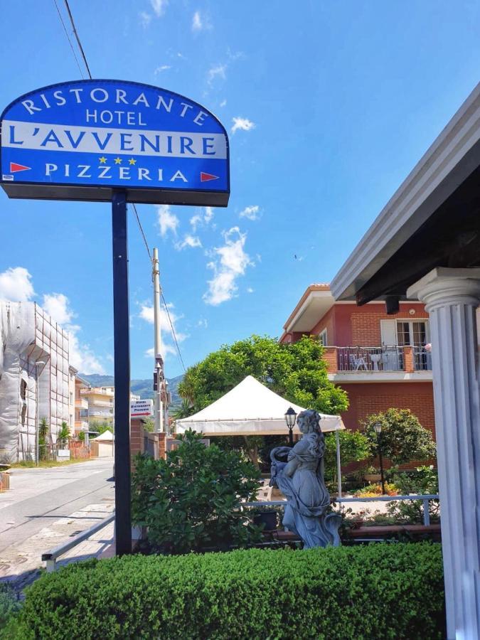 Hotel Ristorante L'Avvenire 기제리아 외부 사진