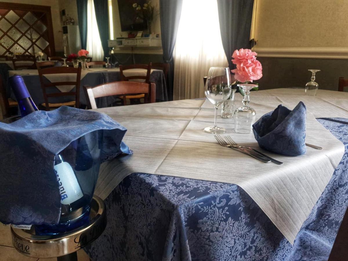 Hotel Ristorante L'Avvenire 기제리아 외부 사진