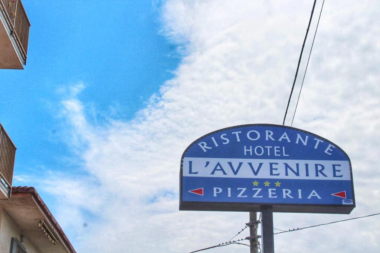 Hotel Ristorante L'Avvenire 기제리아 외부 사진